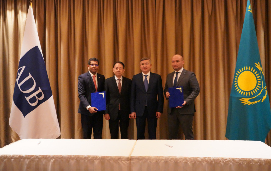 «КазАвтоЖол» и Азиатский Банк Развития подписали соглашение о реконструкции автодороги  «Кызылорда – Жезказган» 