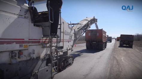 Средний ремонт начат на проблемном участке дороги между городом Косшы и поселком Кабанбай батыра в Акмолинской области 