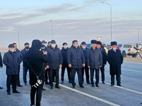 Завершено строительство объездной дороги п.Доссор Макатского района 
